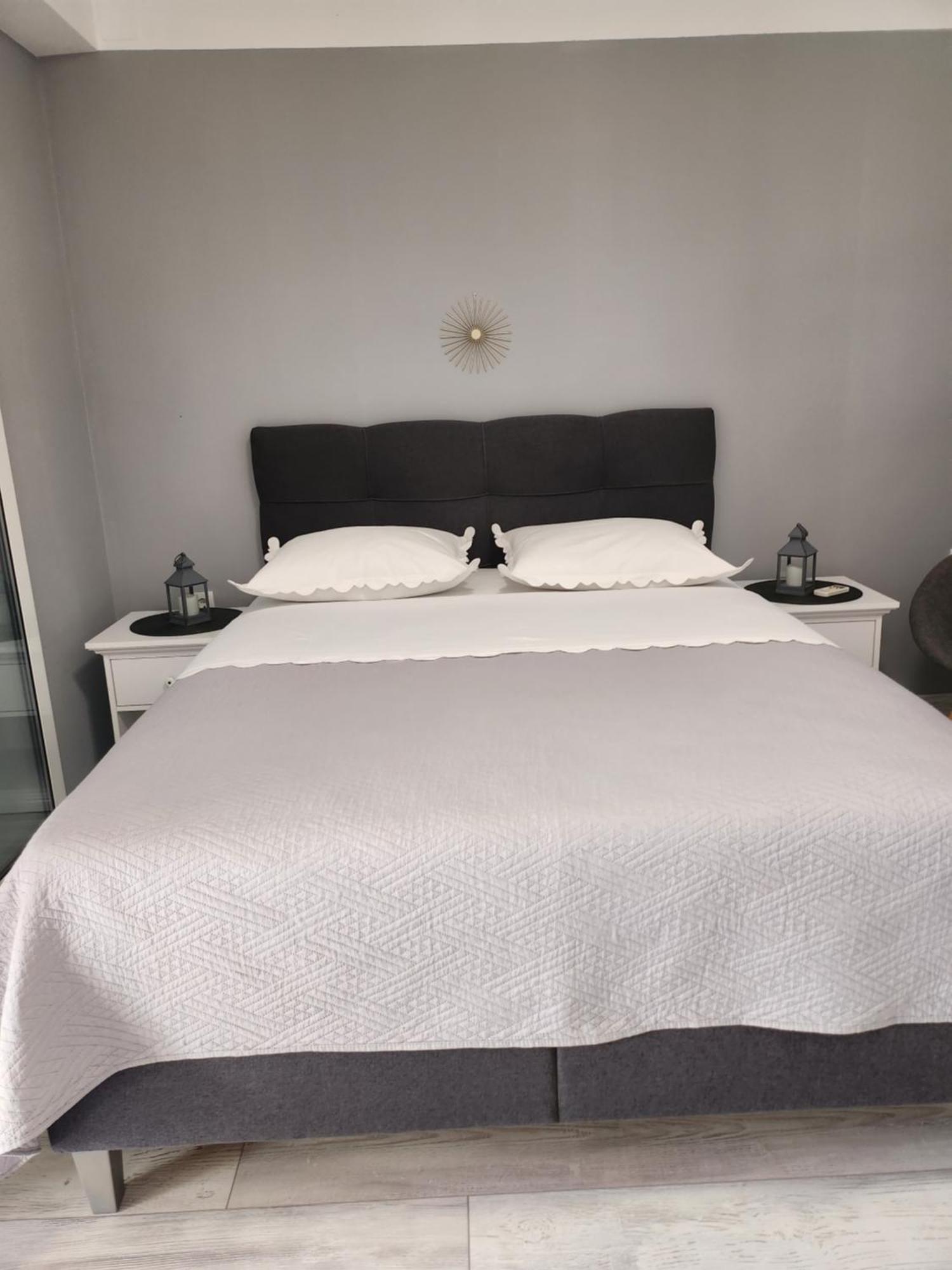 Apartmani Dijana 포드고라 외부 사진