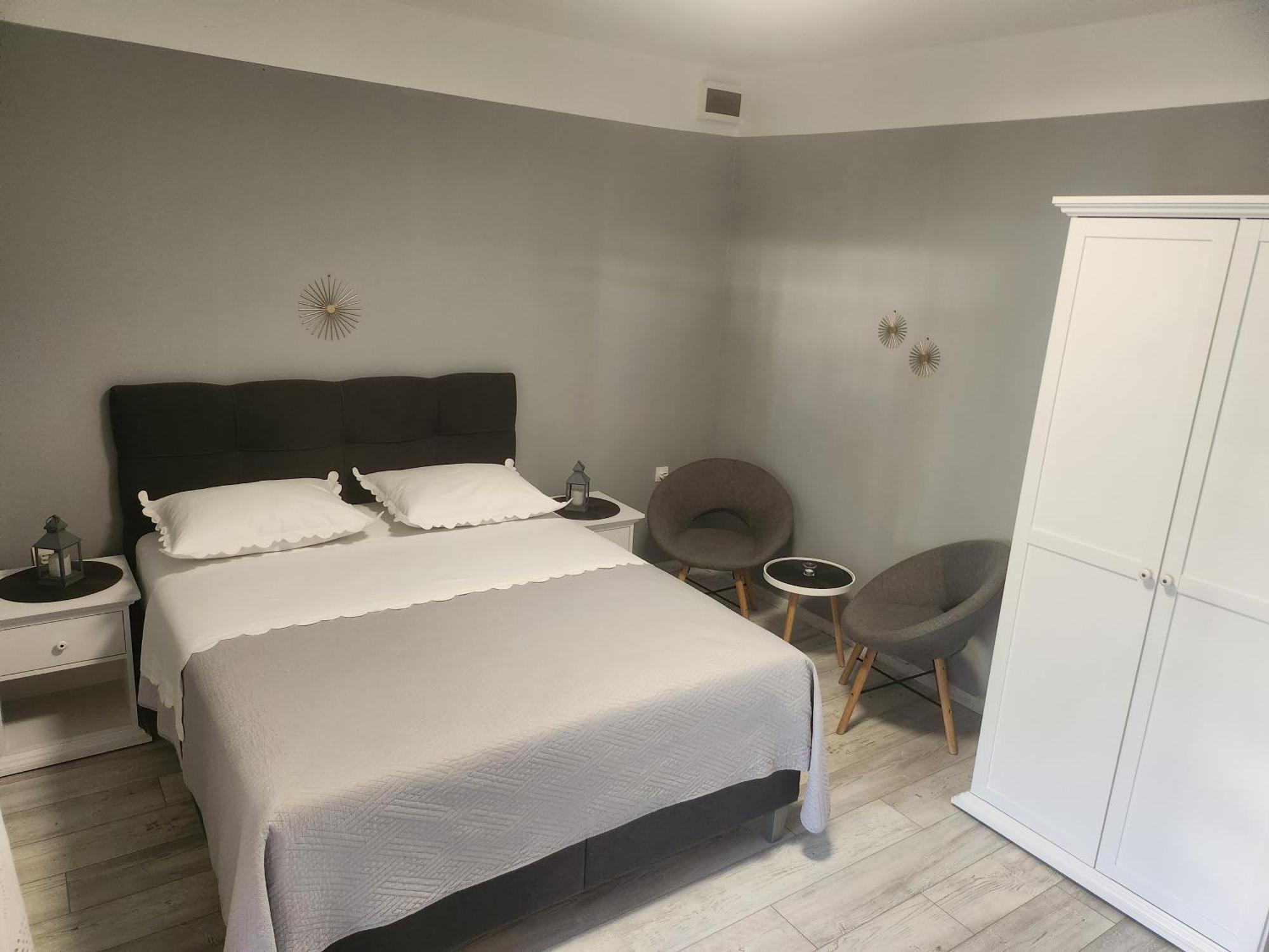 Apartmani Dijana 포드고라 외부 사진